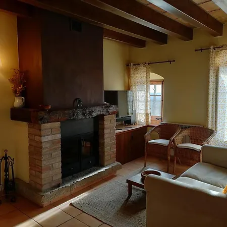 Casa Serra De Dalt Hétvégi ház *